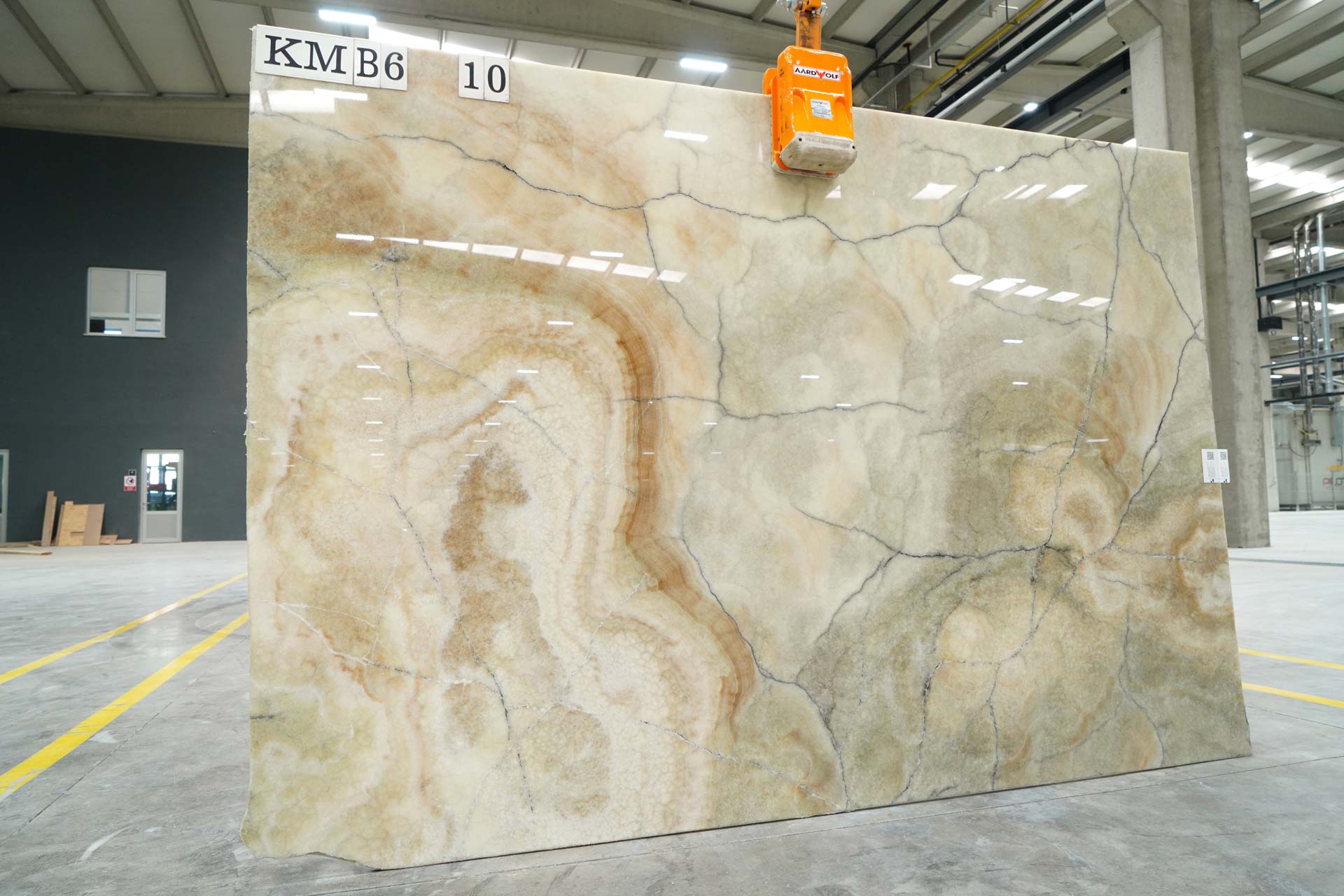 HONEY ONYX (CC) KAMER MARBLE