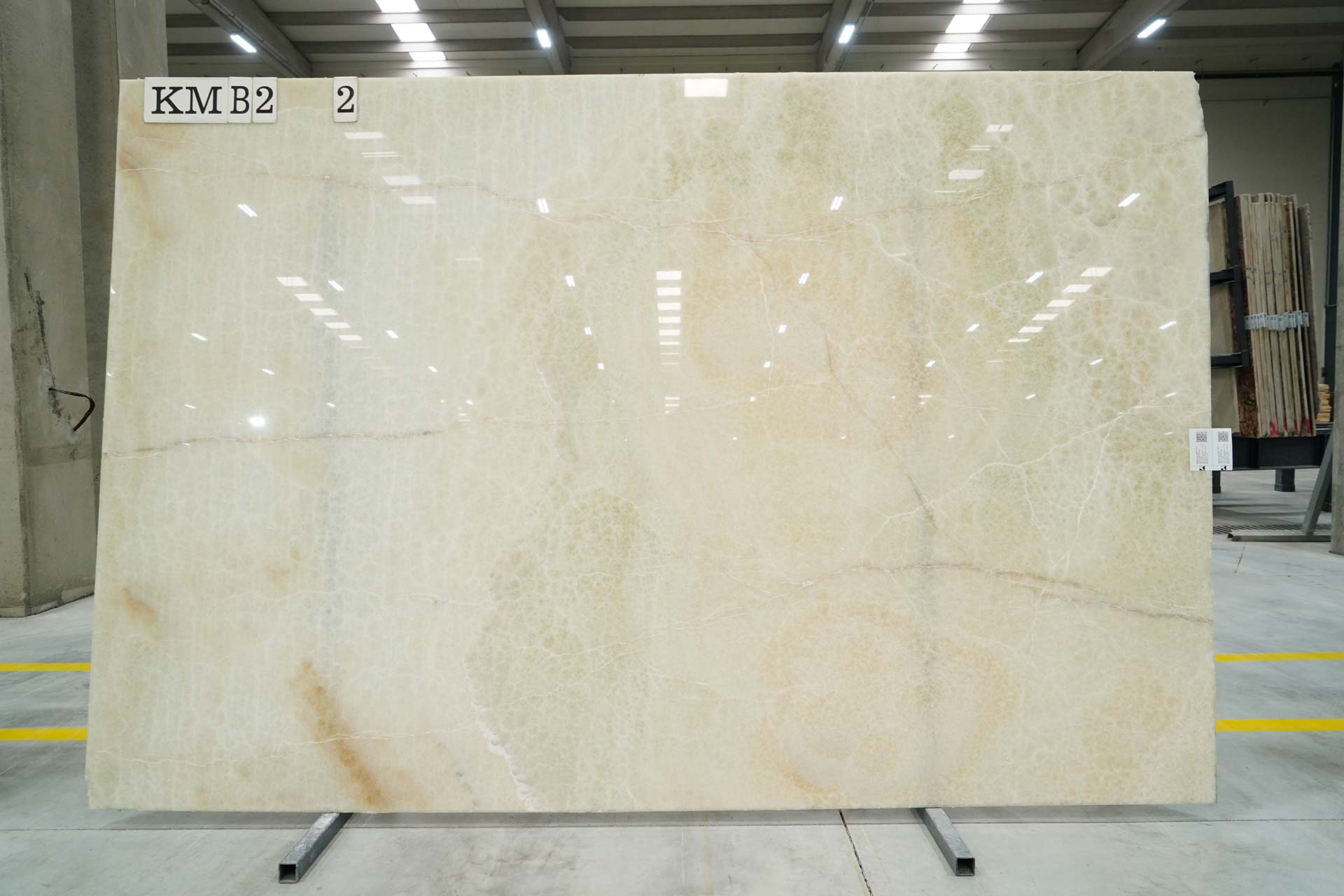 HONEY ONYX (CC) KAMER MARBLE