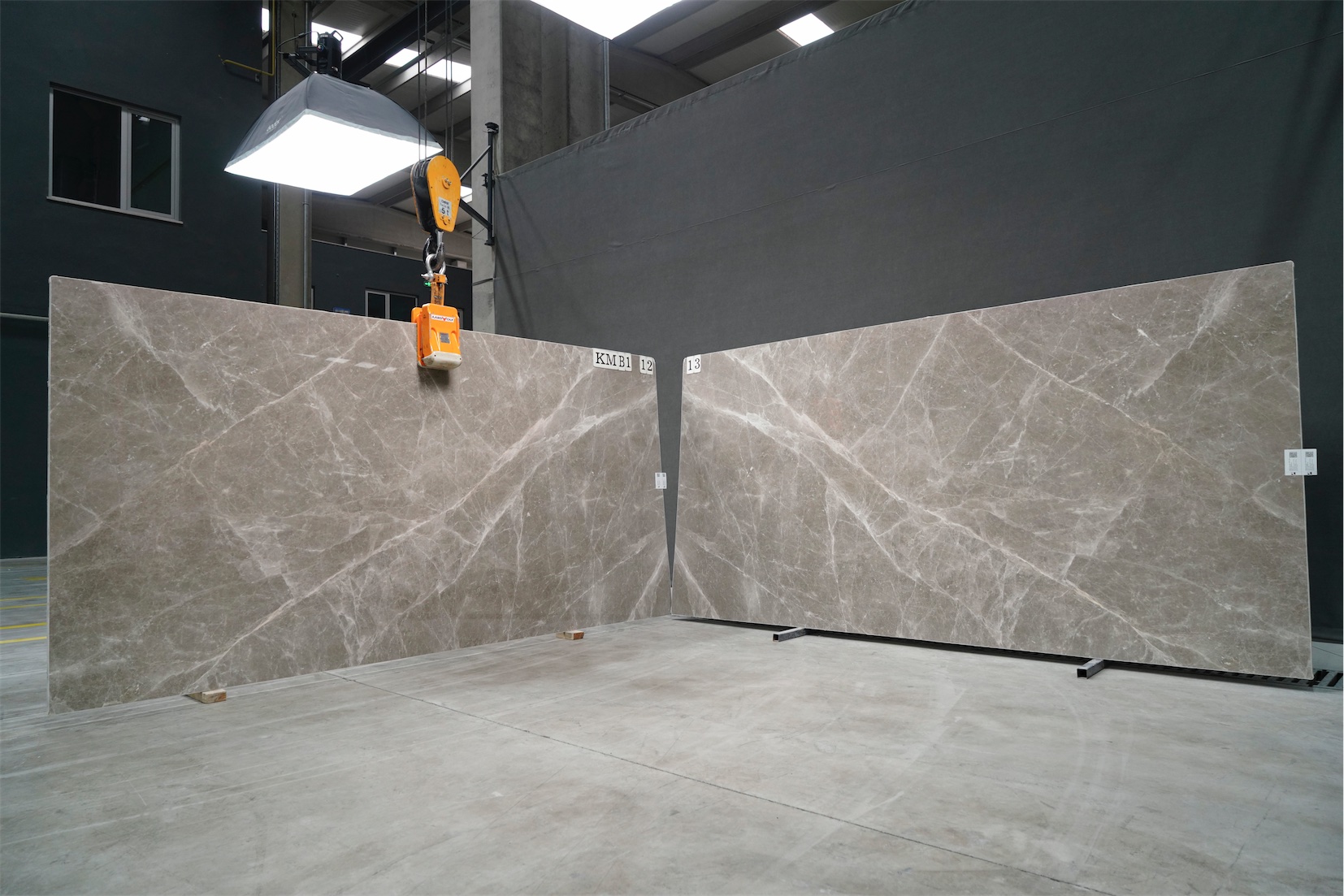 SPIDER GREY - KAMER MARBLE