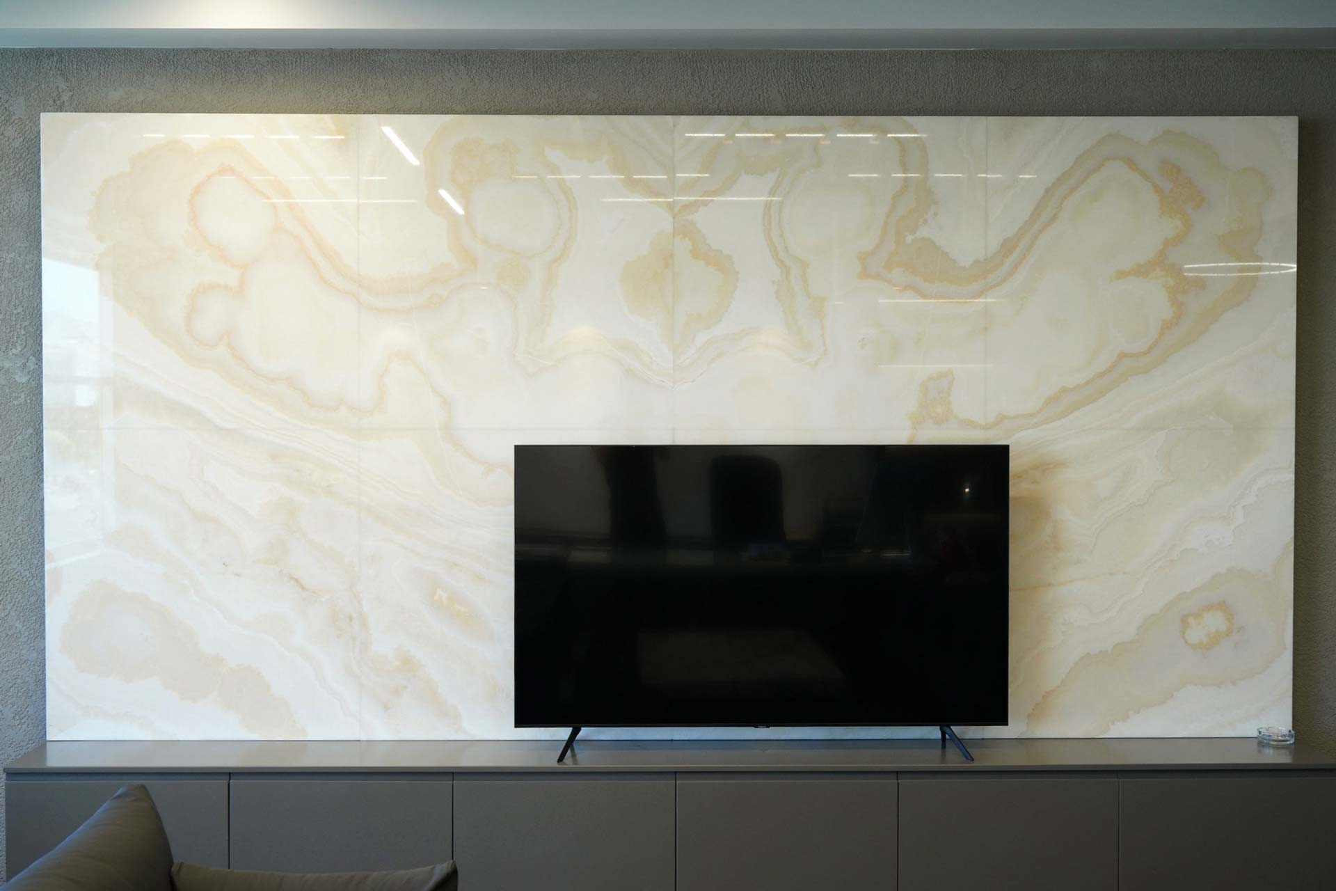 WHITE ONYX (CC) KAMER MARBLE